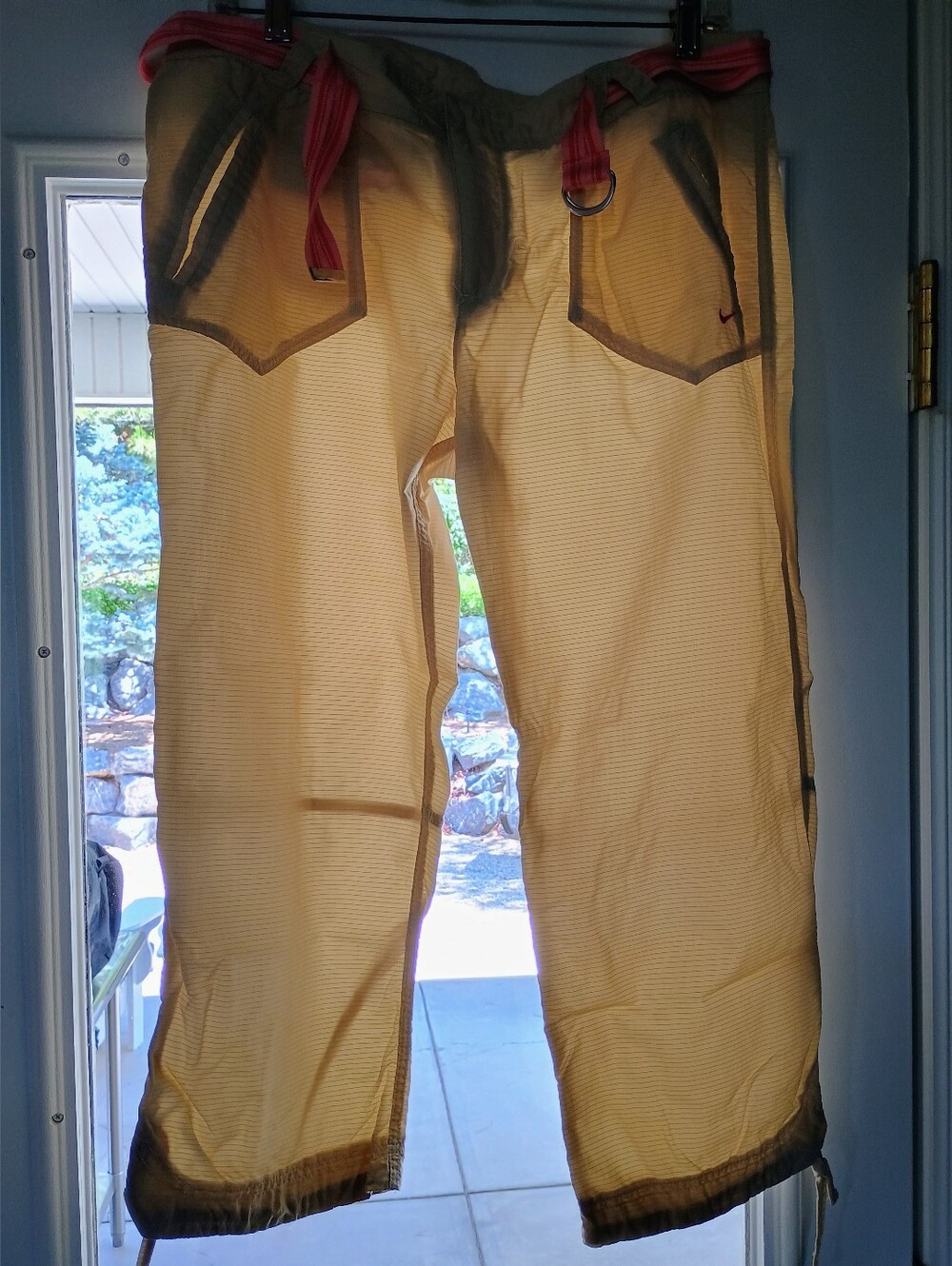 Nike Pink and Beige Activewear Jacket and Cargo Pants - Picture 15 of 15